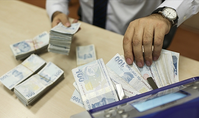 Milyonların gözü asgari ücret rakamında