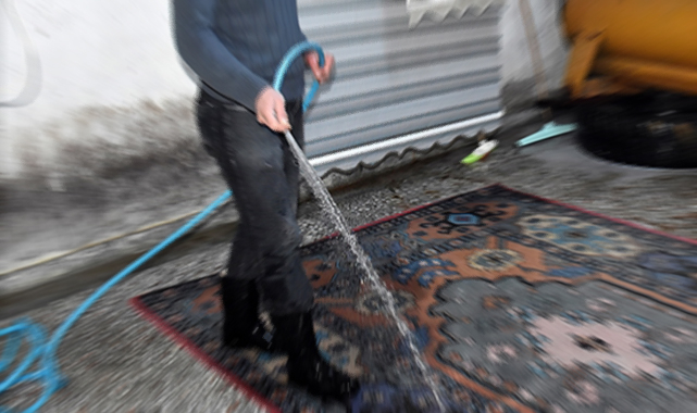 Şanlıurfa'da feci olay: Halı yıkarken elektrik akımına kapıldı