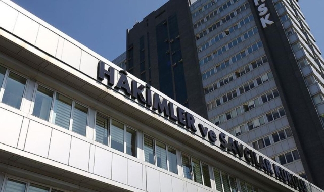 4 bin 36 hakim ve savcının görev yeri değişti