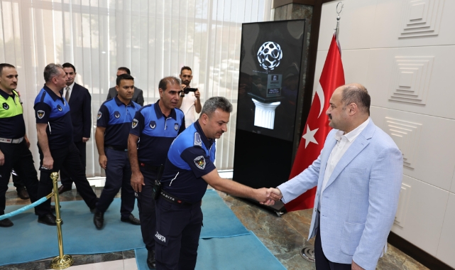 Başkan Gülpınar, personelleriyle bayramlaştı