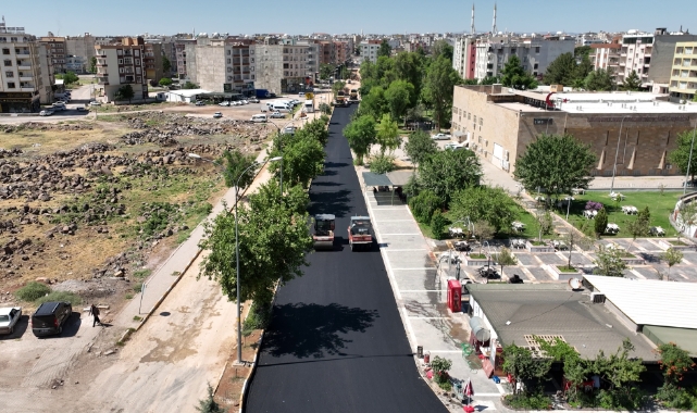 Büyükşehir, asfaltla Viranşehir’in çehresini değiştiriyor