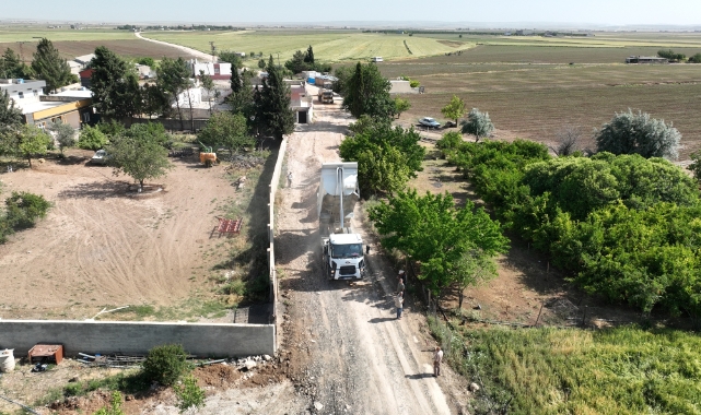 Büyükşehir Suruç kırsalında yolları yeniliyor