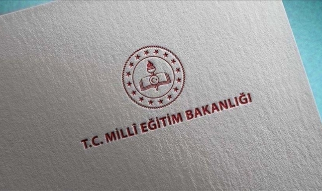 MEB'den öğrencilere dijital dünyayı güvenli kullanım dersi