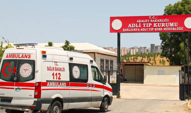 Şanlıurfa'da silahını temizleyen genç, yanlışlıkla kendini vurdu
