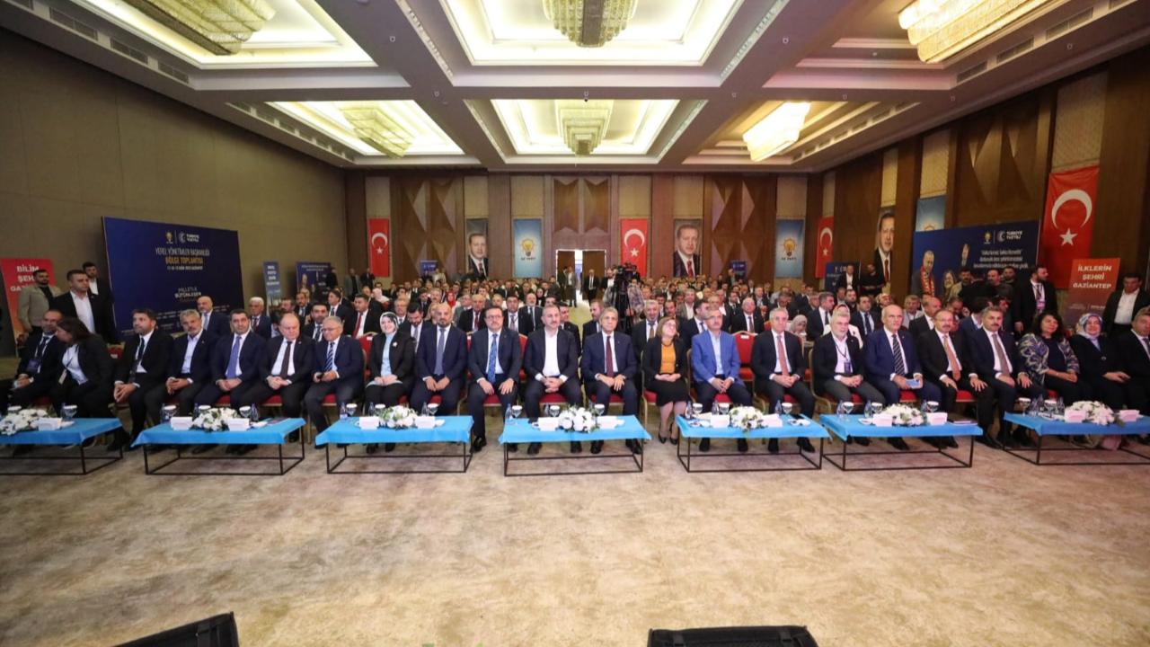 Canpolat yerel yönetimler başkanlığı toplantısında