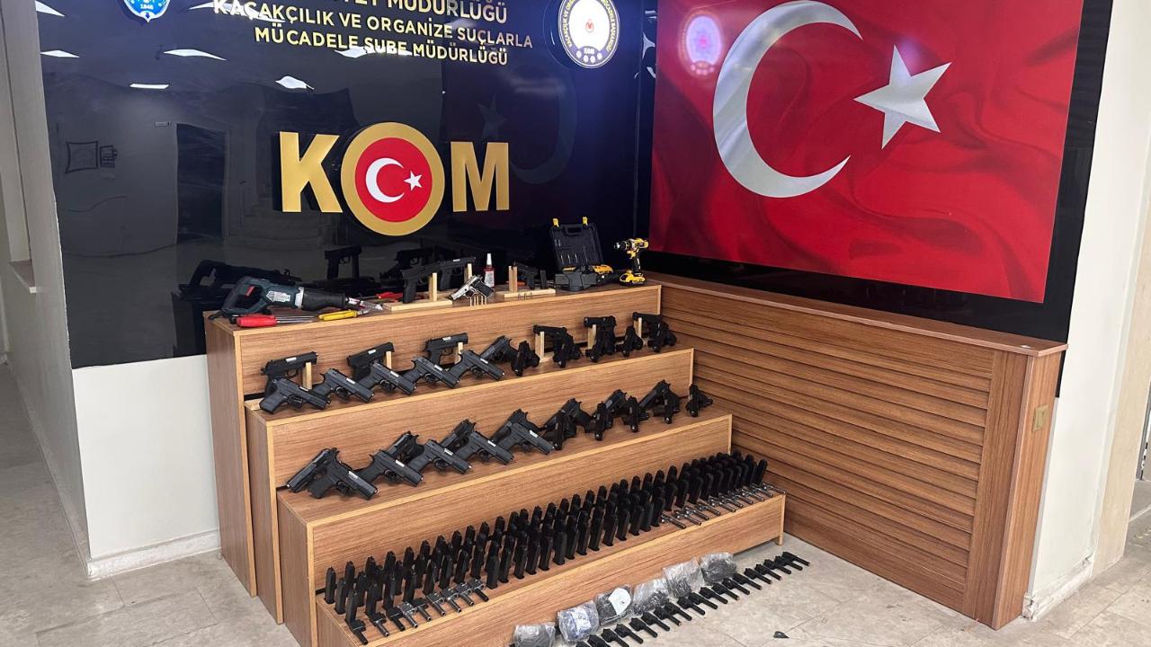 Şanlıurfa'da silah kaçakçılığı operasyonu: 3 gözlatı