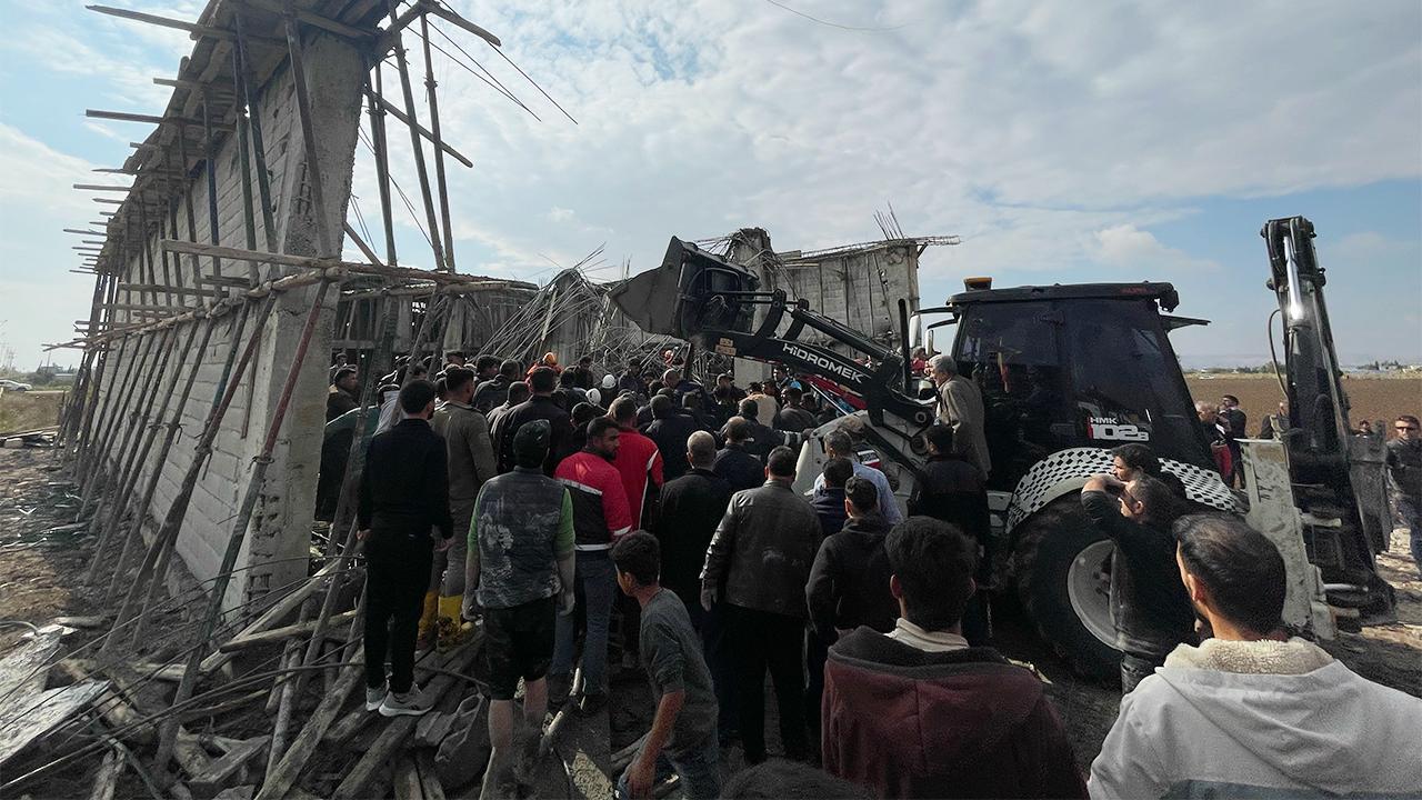 Şanlıurfa'da tek katlı inşaat çöktü: 4 işçi enkaz altında kaldı