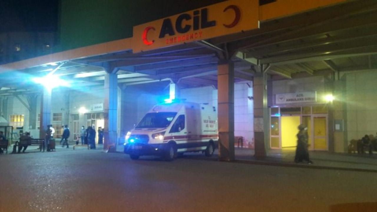Akçakale’de iki otomobil çarpıştı: 2 yaralı