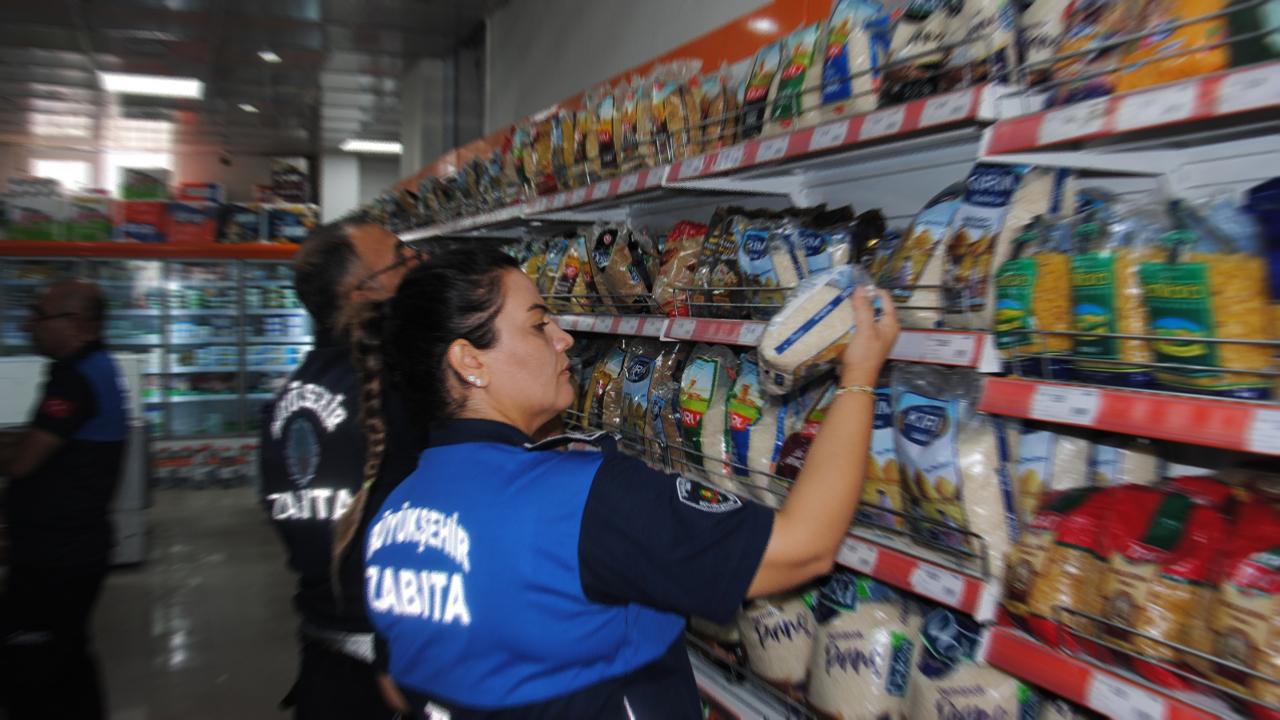 Şanlıurfa'da zincir marketlerde denetim