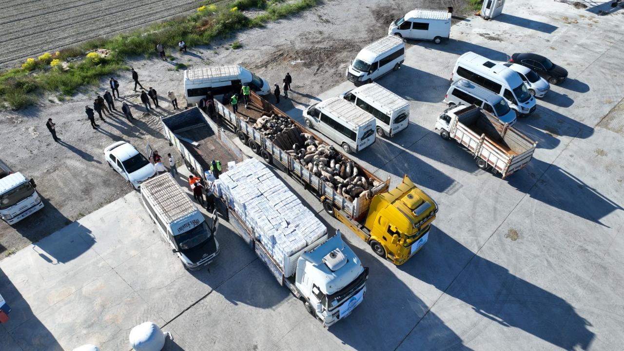 Eyyübiye Belediyesi'nden tarım işçilerine bayram jesti