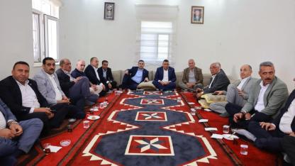 Vekil Özyavuz ve Başkan Özyavuz'dan Viranşehir'e çıkarma