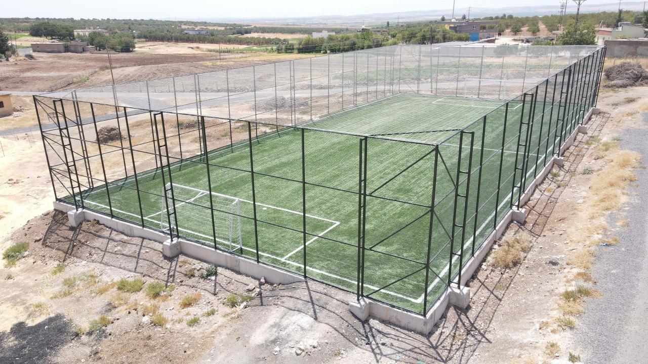 Başkan Canpolat’tan 15 kırsal mahalleye daha spor yatırımı