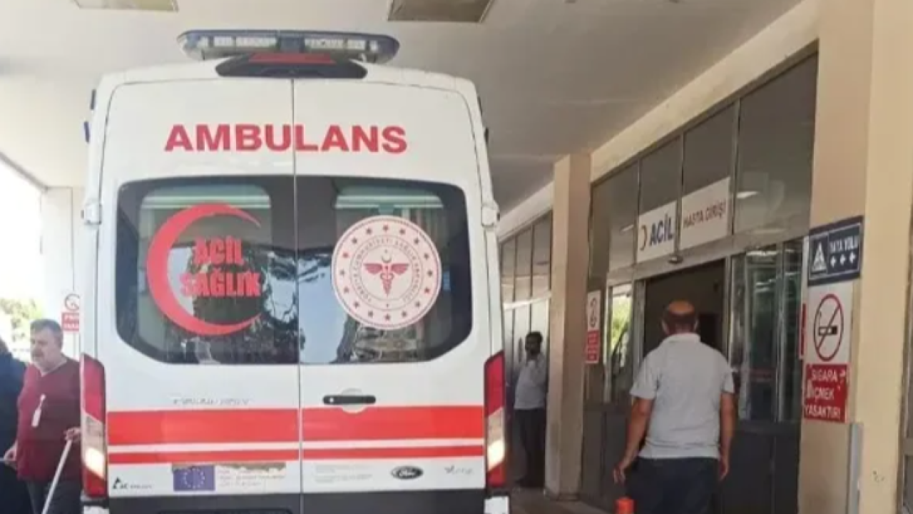 Birecik'te kavşakta feci kaza: 2 yaralı, 1'inin durumu ağır