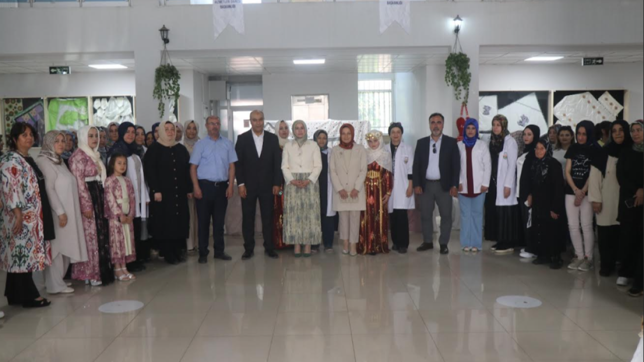 Büyükşehir Belediyesinde ‘Hayat Boyu Öğrenme Haftası’ sergisi açıldı