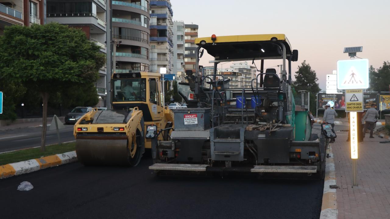 Büyükşehirden Esentepe Mahallesi'nde sıcak asfalt çalışması