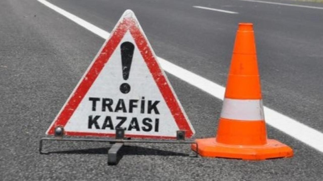 Haliliye’de 5 araç birbirine girdi: Faciadan dönüldü