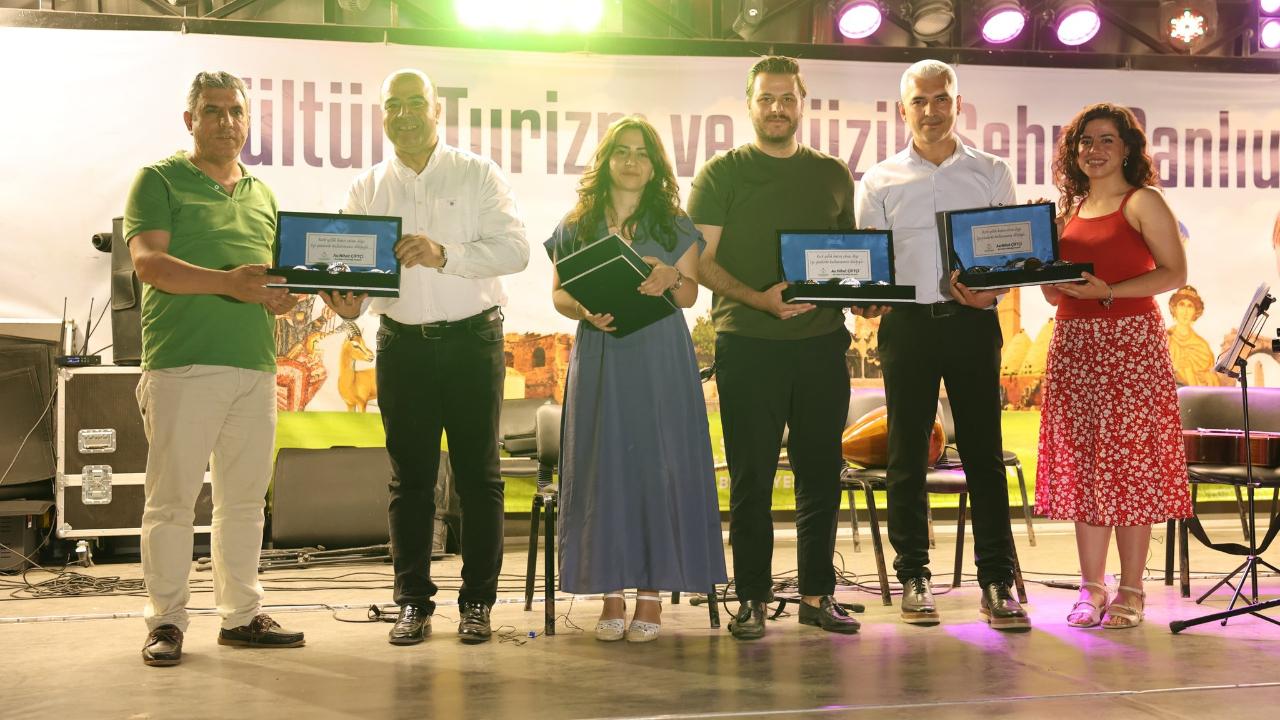 Karaköprü’de açık hava müzik dinletisi sanatseverleri buluşturdu