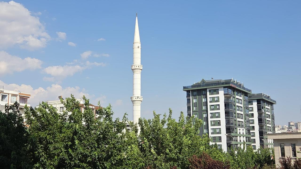 Şanlıurfa'da camilerden "anız yakmayın" uyarısı