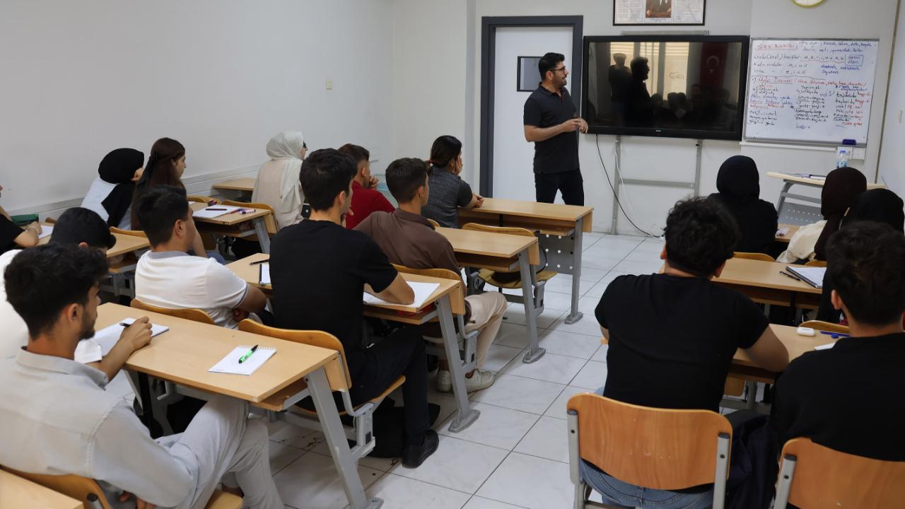 Haliliye’de üniversite adaylarına ücretsiz yaz kursu