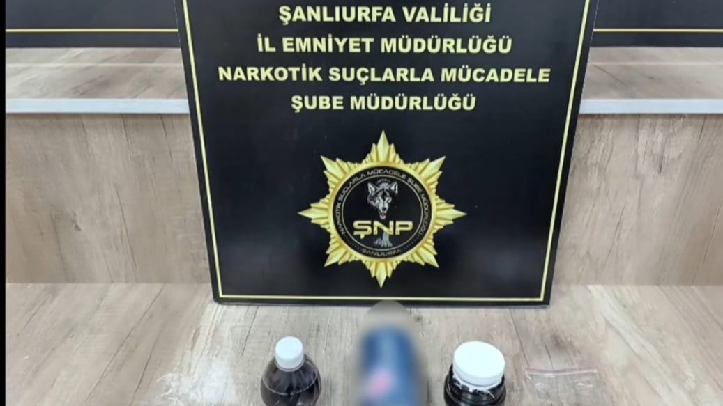 Şanlıurfa'da pet şişeye gizlenmiş uyuşturucu ele geçirildi: 2 gözaltı