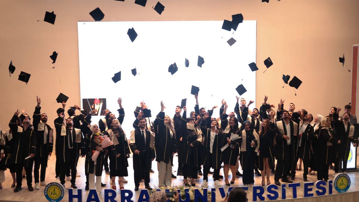 Harran Üniversitesi Güzel Sanatlar Fakültesi yeni mezunlarını verdi